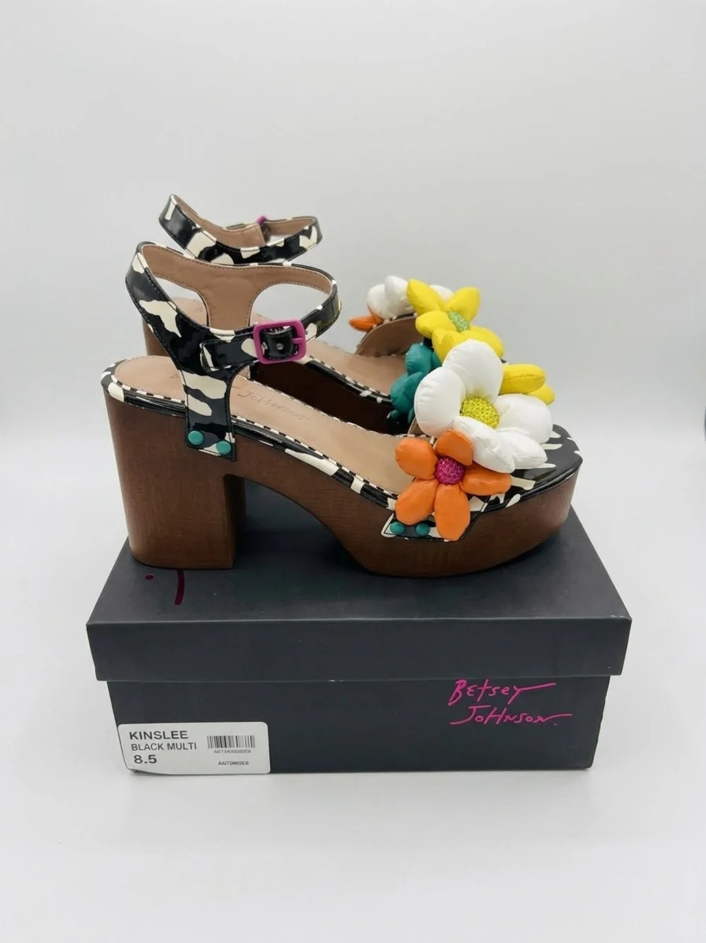 BETSEY JOHNSON KINSLEE BLACK MULTI Colorful floral Women's Size 8.5